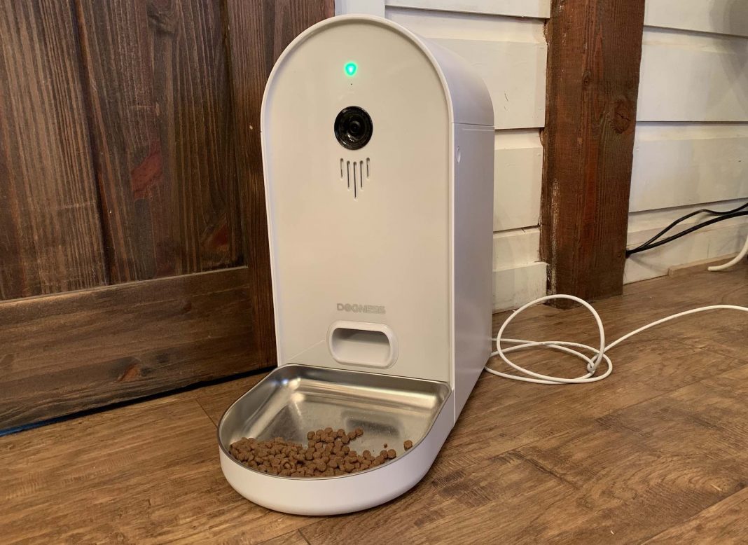 Dogness Smart Cam Pet Feeder Review Best Buy Blog