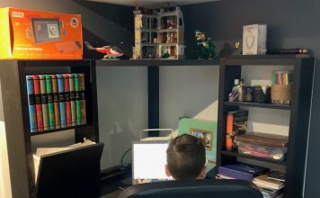 kids work area desk setup