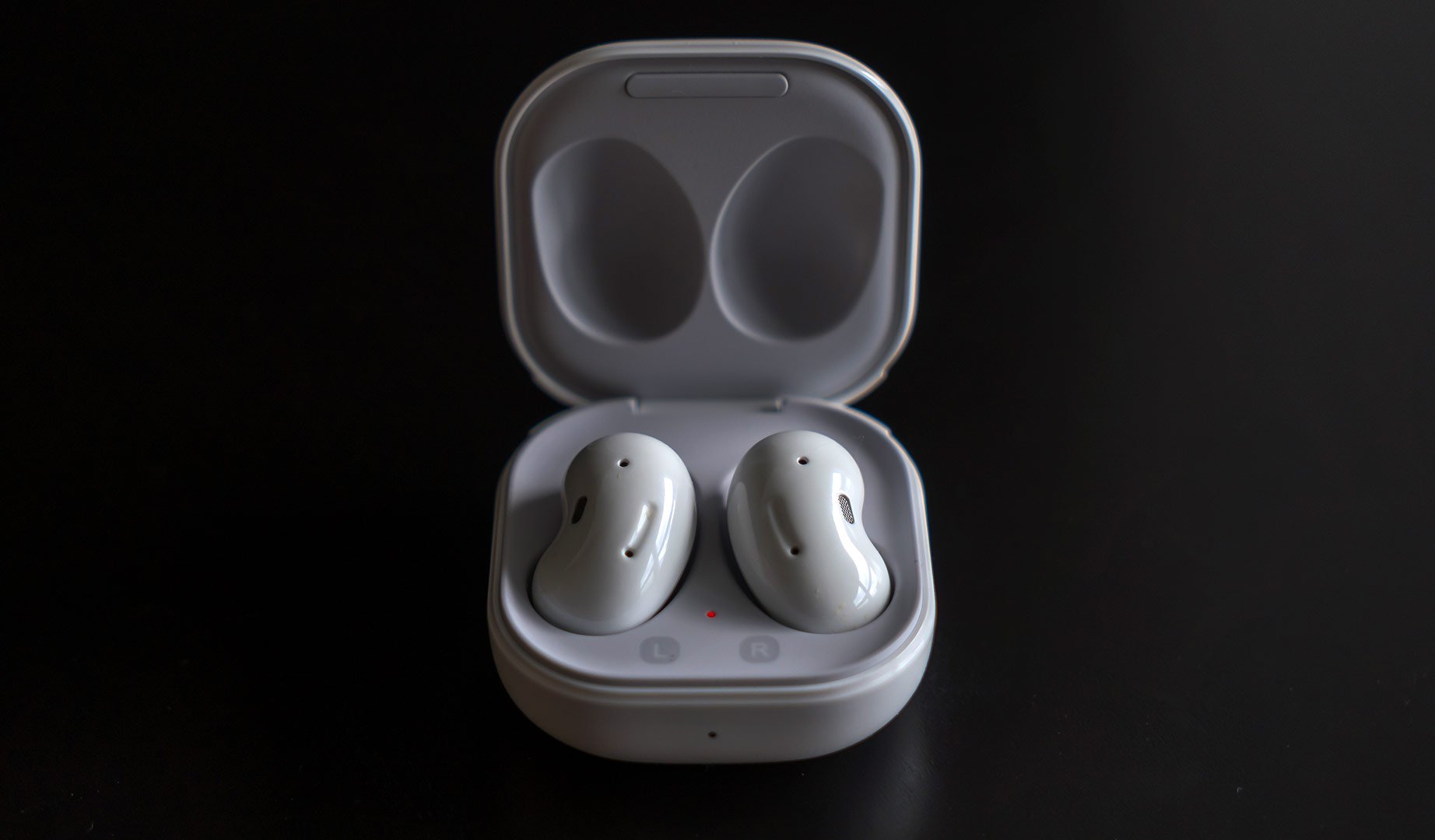 Samsung Galaxy Buds Review: Surprisingly Excellent True Wireless