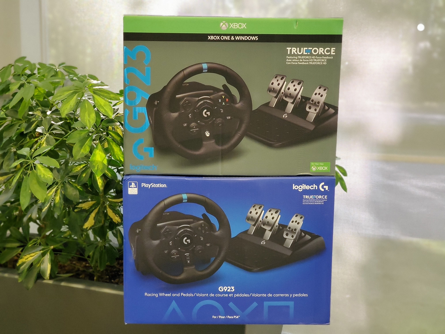 VOLANTE LOGITECH G923 GAMING RACING WHELL & PEDALS