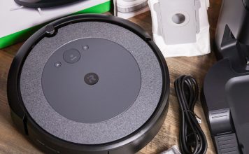 iRobot Roomba i3 plus-5