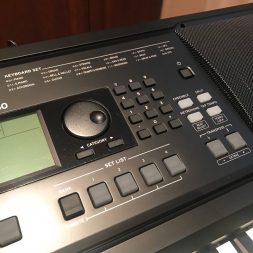 Over 700 sounds - EK-50
