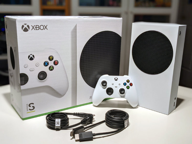Xbox Series S unboxing | Best Buy Blog