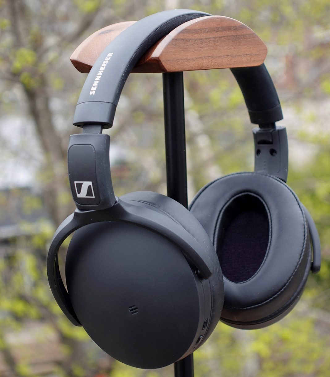 Sennheiser HD 350BT overear headphones review Best Buy Blog
