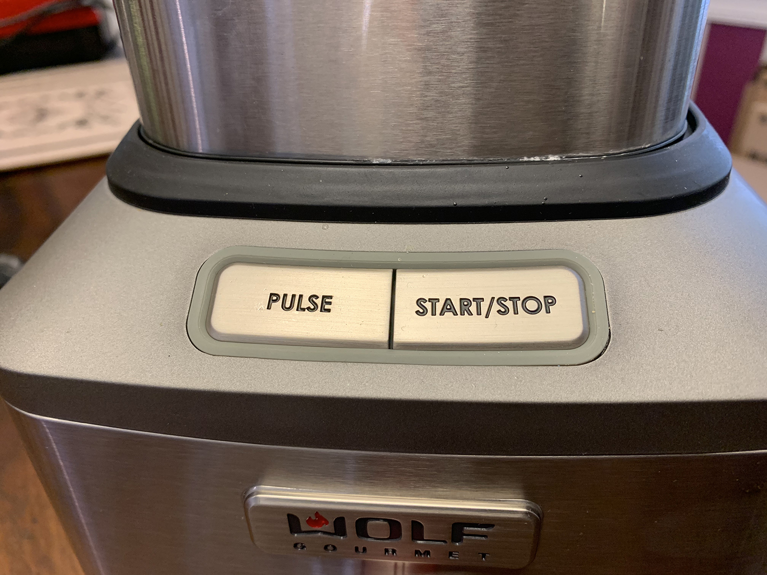 Wolf Gourmet blender pulse start buttons