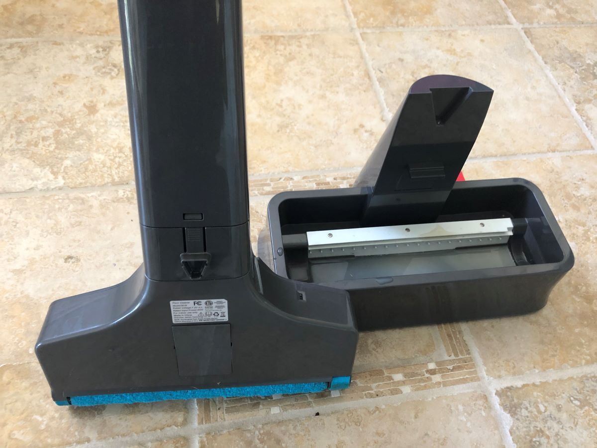 https://blog.bestbuy.ca/wp-content/uploads/2021/06/Jashen-mop-roller-after-cleaning-3.jpg