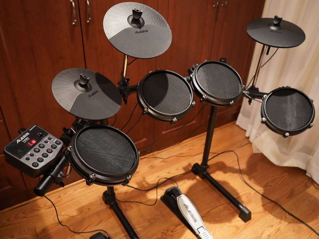 Alesis Turbo Mesh Electronic Drum Kit review | Best Buy Blog