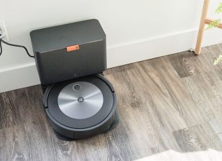 iRobot Roomba j7+ review 10
