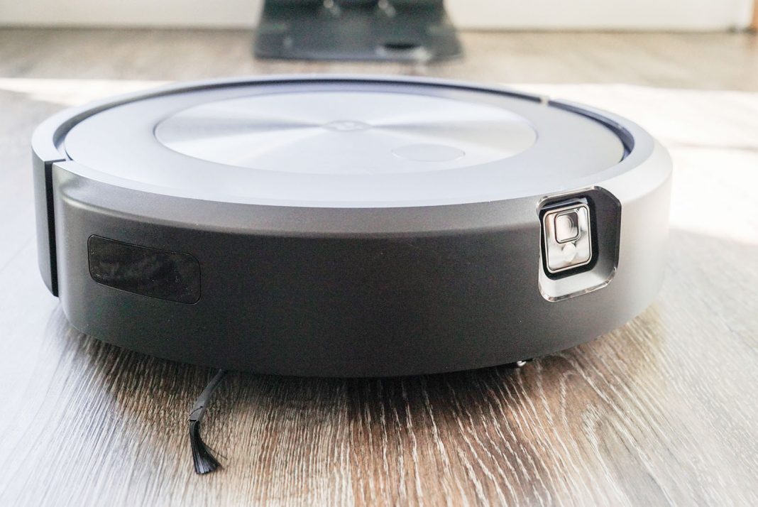 iRobot Roomba j7+ Self-Emptying Robot Vacuum Review