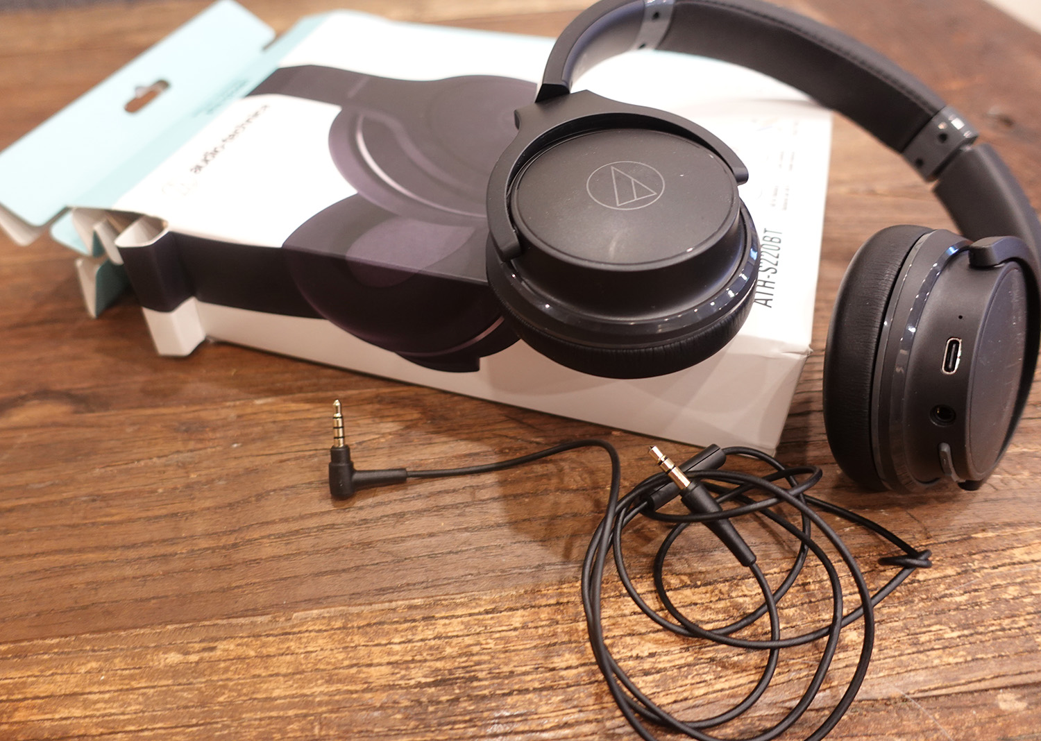 Audio-Technica ATH-S220BT headphones review