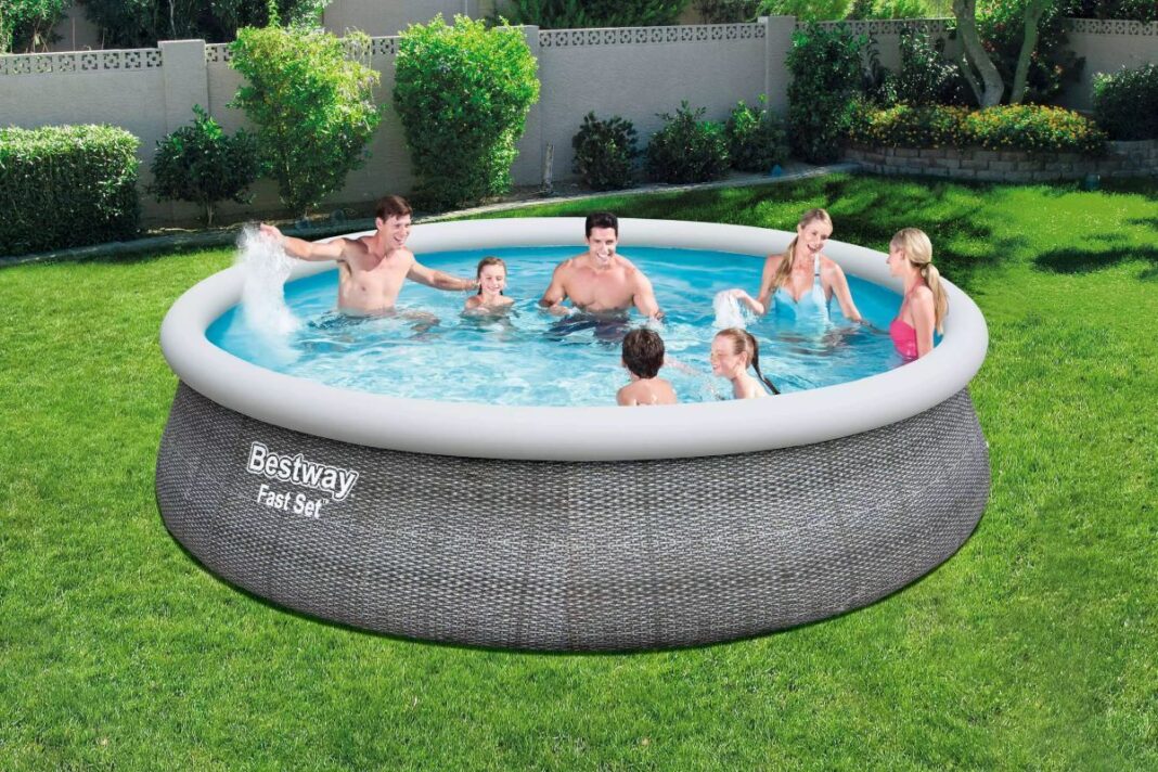 How to choose the right above ground pool for your family Best Buy Blog