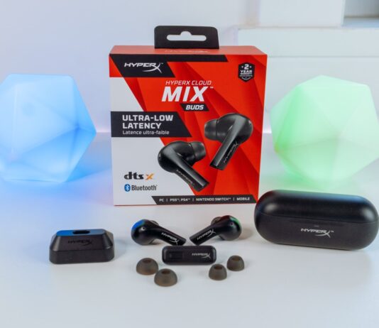 HyperX Cloud Mix Buds and accessories