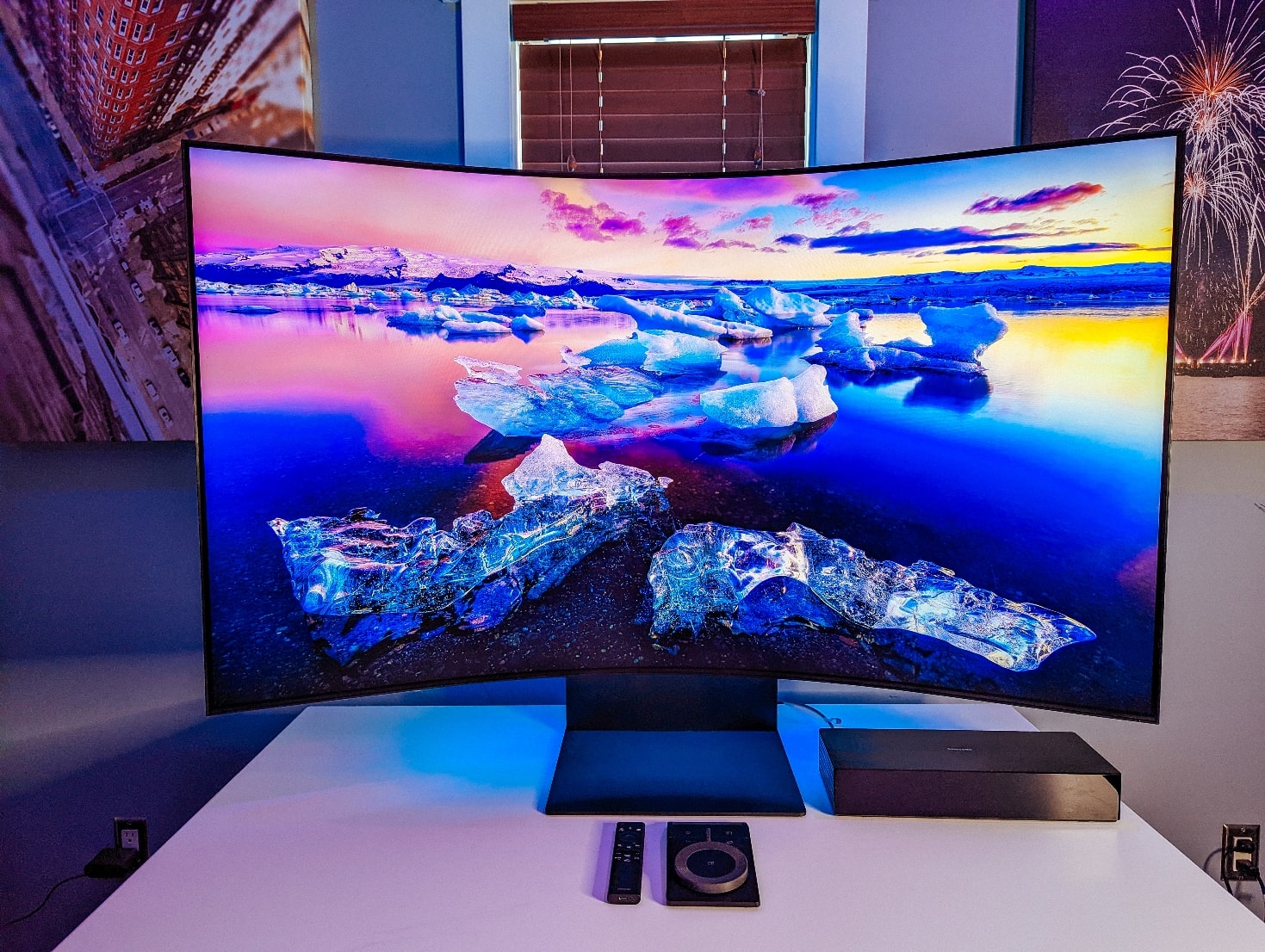 Samsung Odyssey Ark gaming monitor review