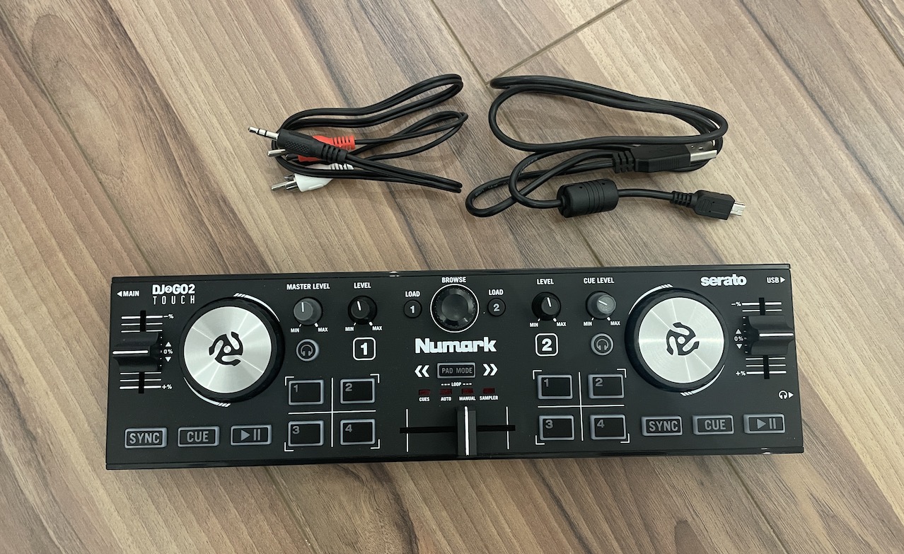 NUMARK - Contrôleur DJ DJ2GO2 Touch NUMARK