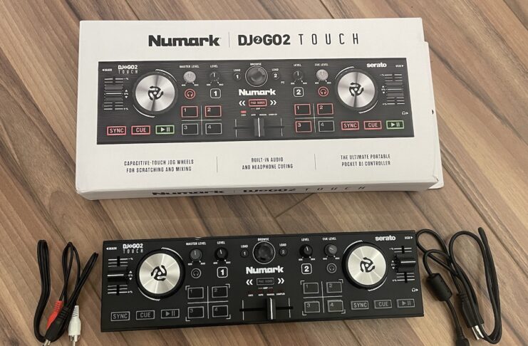 The Numark DJ2GO2 Touch kit