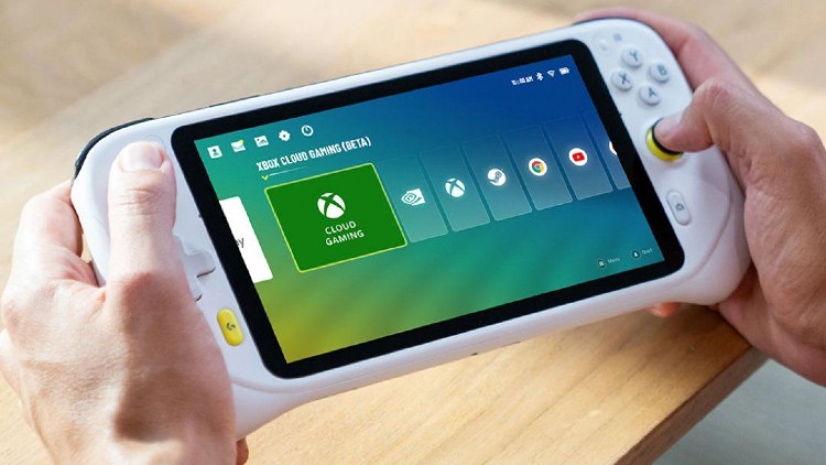 Use Xbox touch controls with cloud gaming or remote play