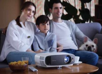 smart tv or smart projector