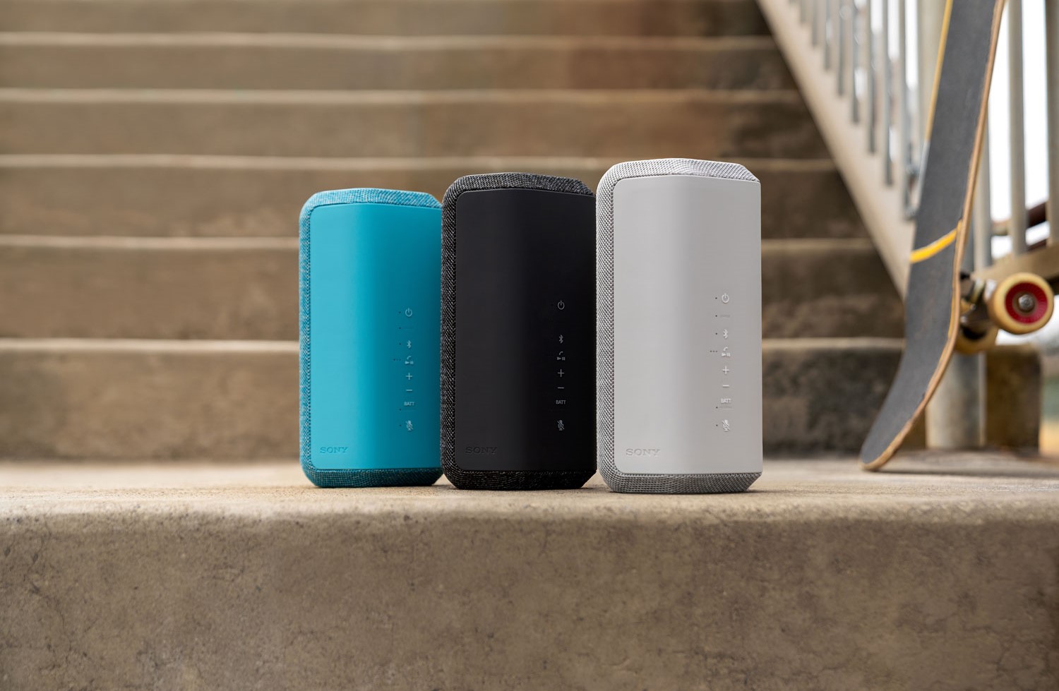Should You Get a Smart Speaker or a Bluetooth Speaker?