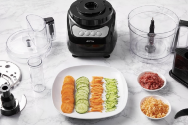food processor with vegetables