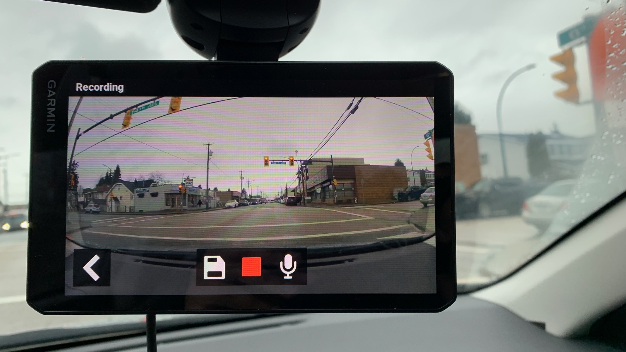 Garmin DriveCam 76 Review: Finally, A GPS Device With A Built-In Dash Camera