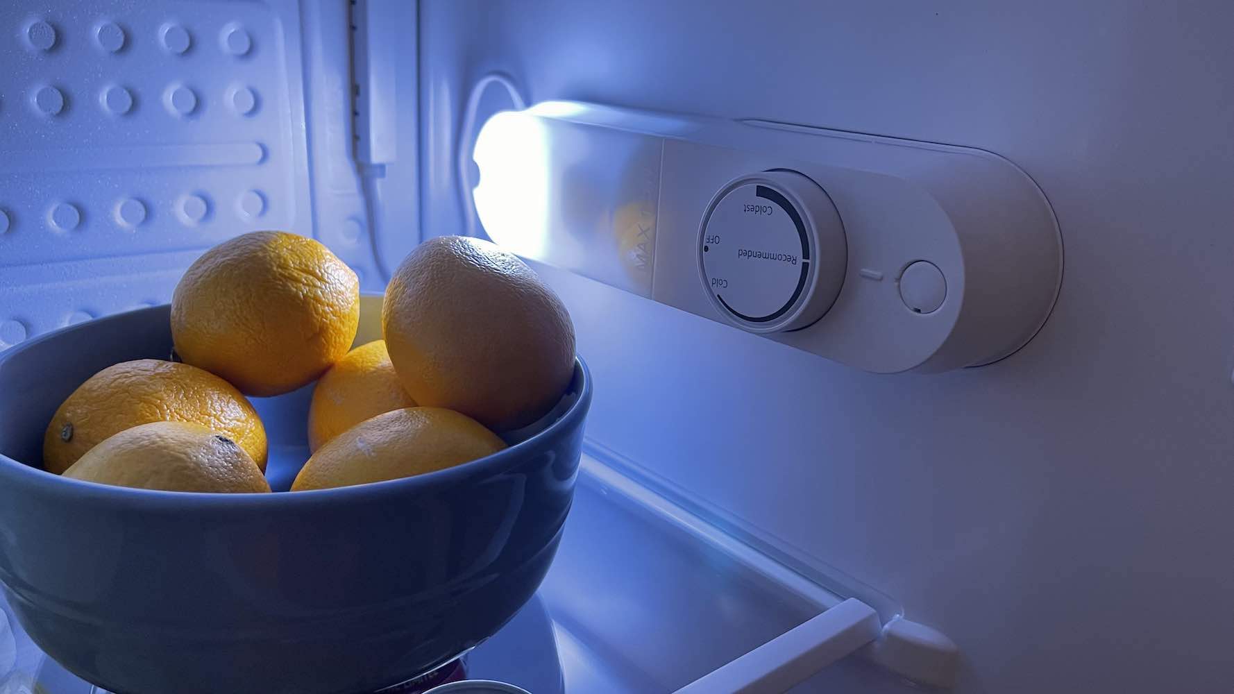Интерьерный мини-холодильник Insignia