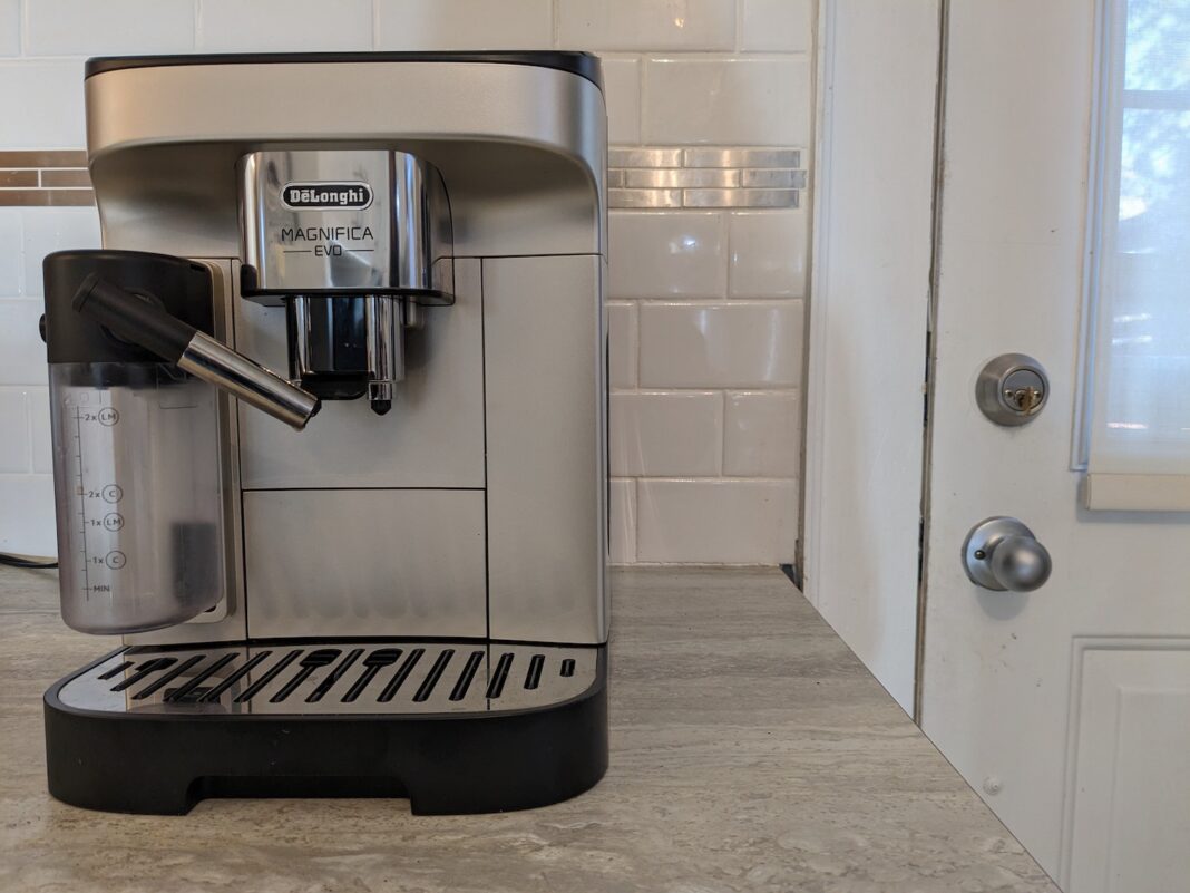 De'Longhi Magnifica Evo espresso machine with frother review