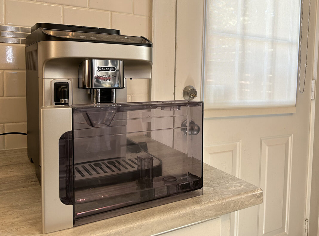 De'Longhi Magnifica Evo espresso machine with frother review