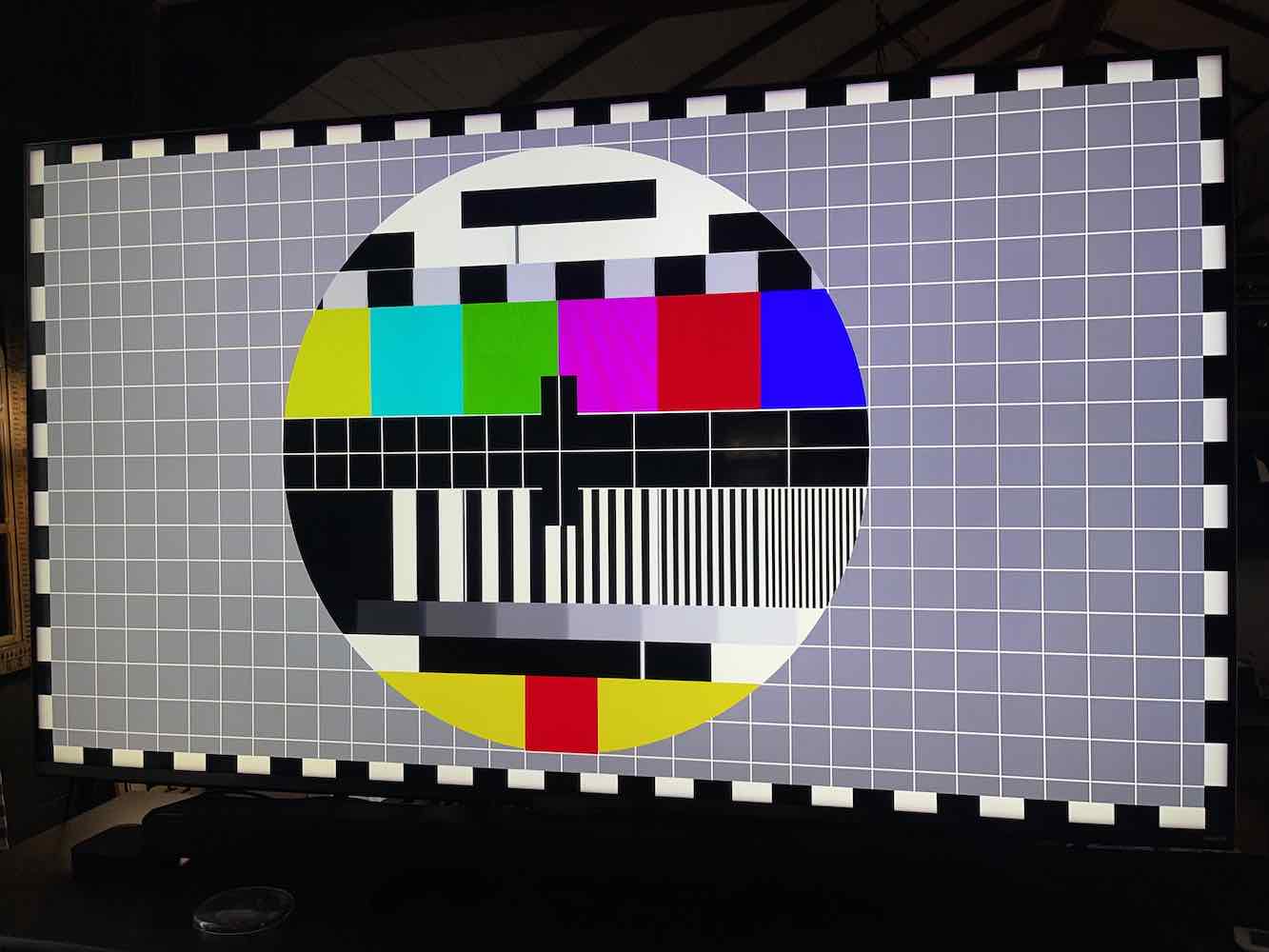 Test pattern to calibrate TV