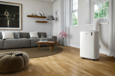 De'longhi Pinguino portable air conditioner cools down a living room. 