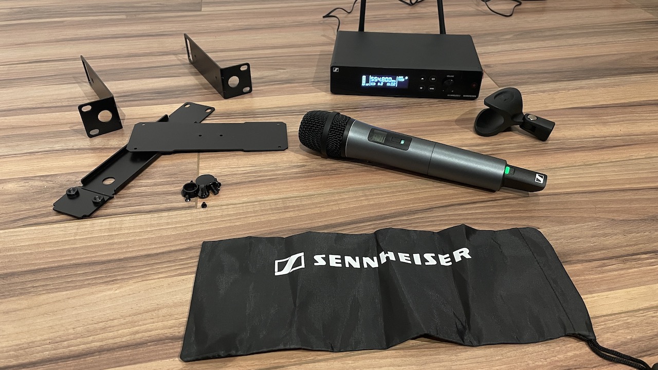 Sennheiser XSW 2 835 A Professional Wireless Vocal Set review