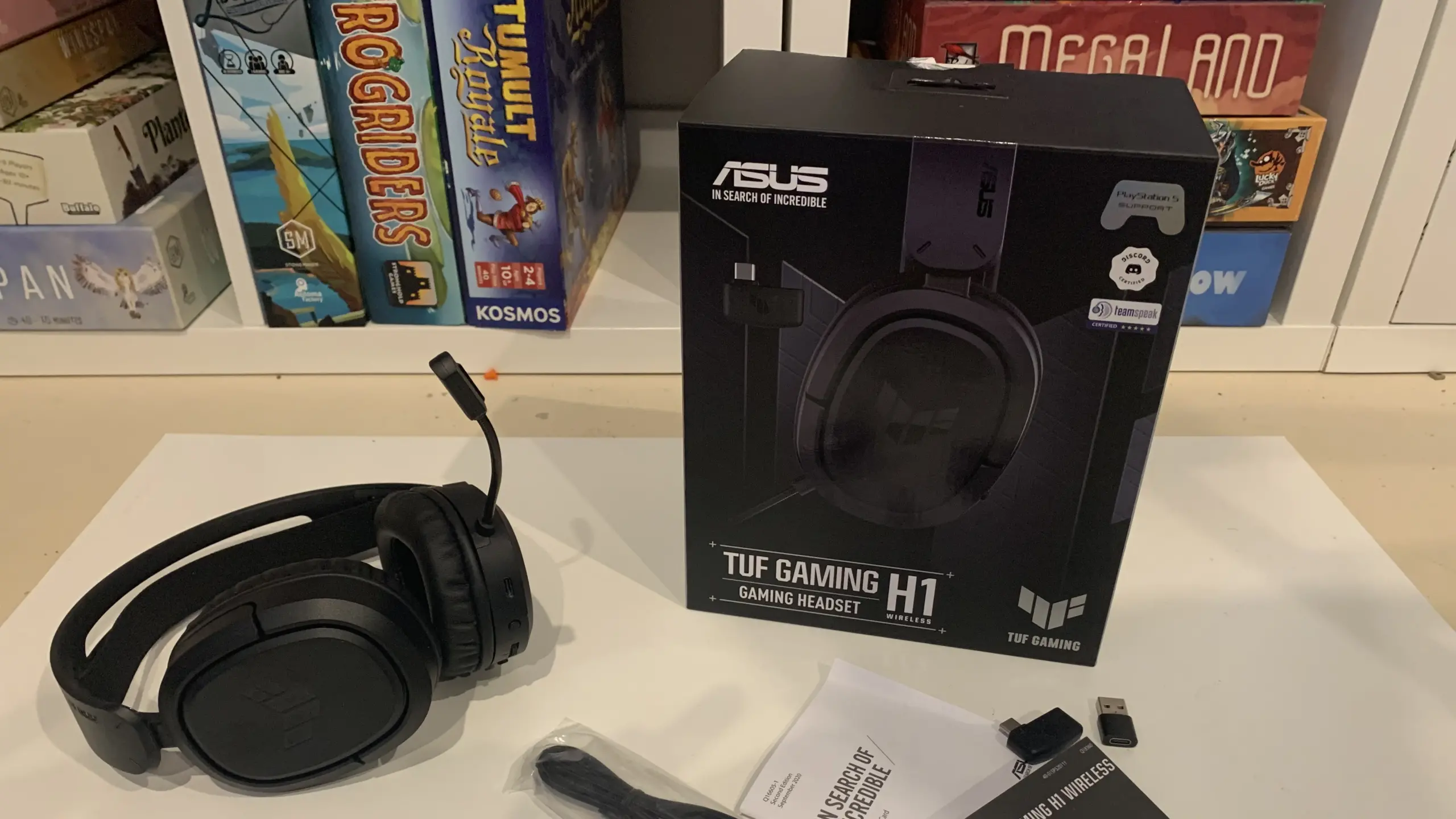 Asus TUF Gaming H3 unboxing 