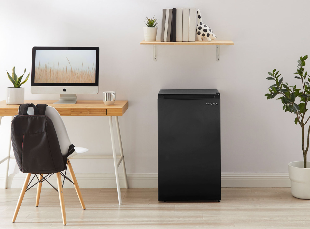 Undercounter vs. Freestanding Mini Fridges What's Right for You