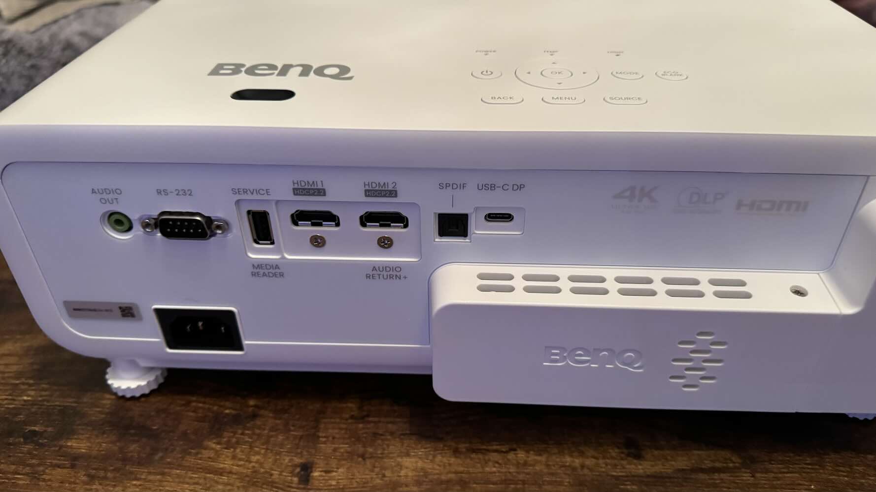 Comment relier votre console de jeux et votre barre de son à votre  vidéoprojecteur BenQ