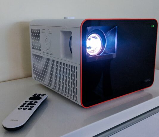 BenQ X3100i gaming projector