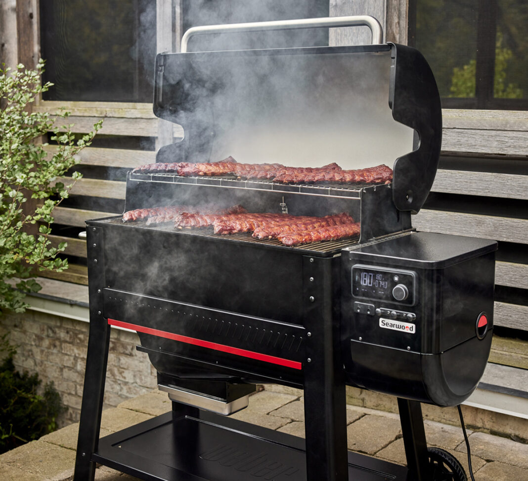 CES 2024 Weber S New BBQ Cookers Mean Business Best Buy Blog   Weber Searwood Grill Full Stock Image 1068x972 