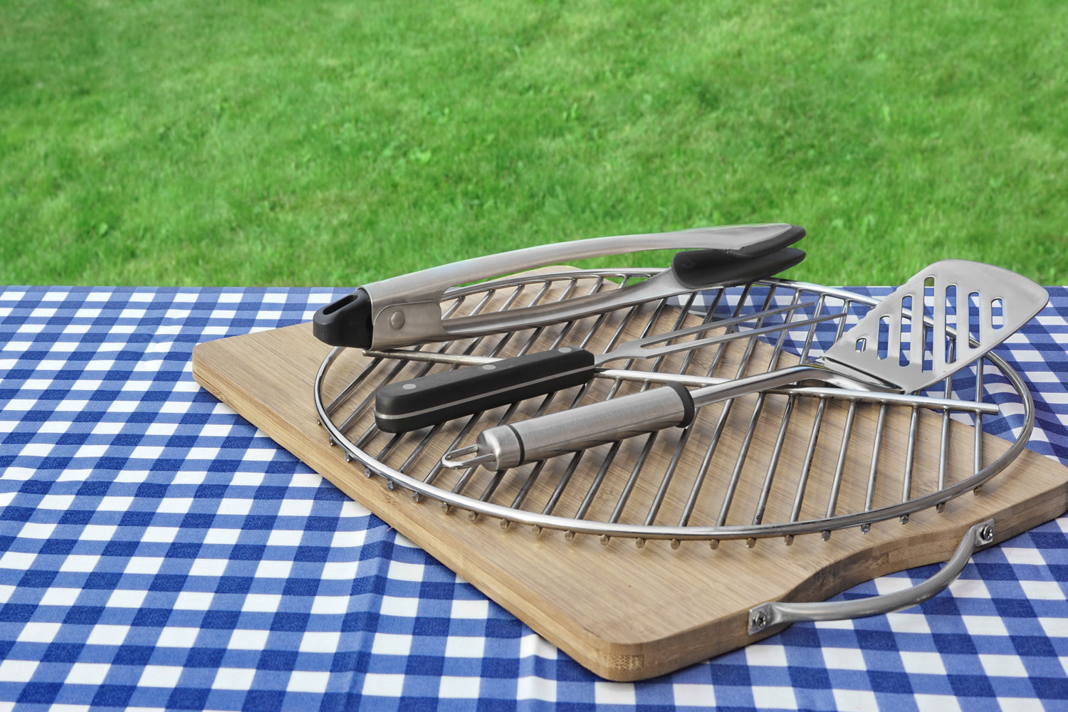 essential barbecue tools