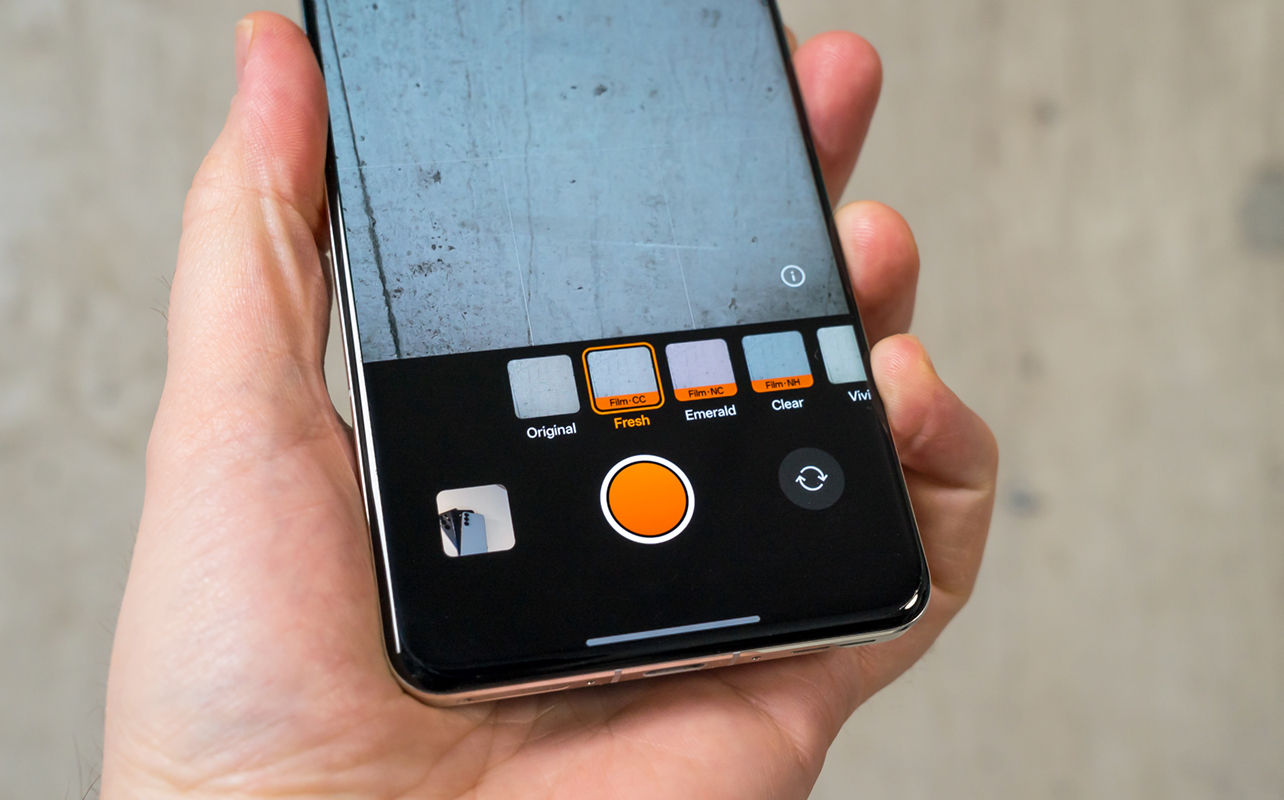 OnePlus 13 Photo app with Hasselblad filters available.