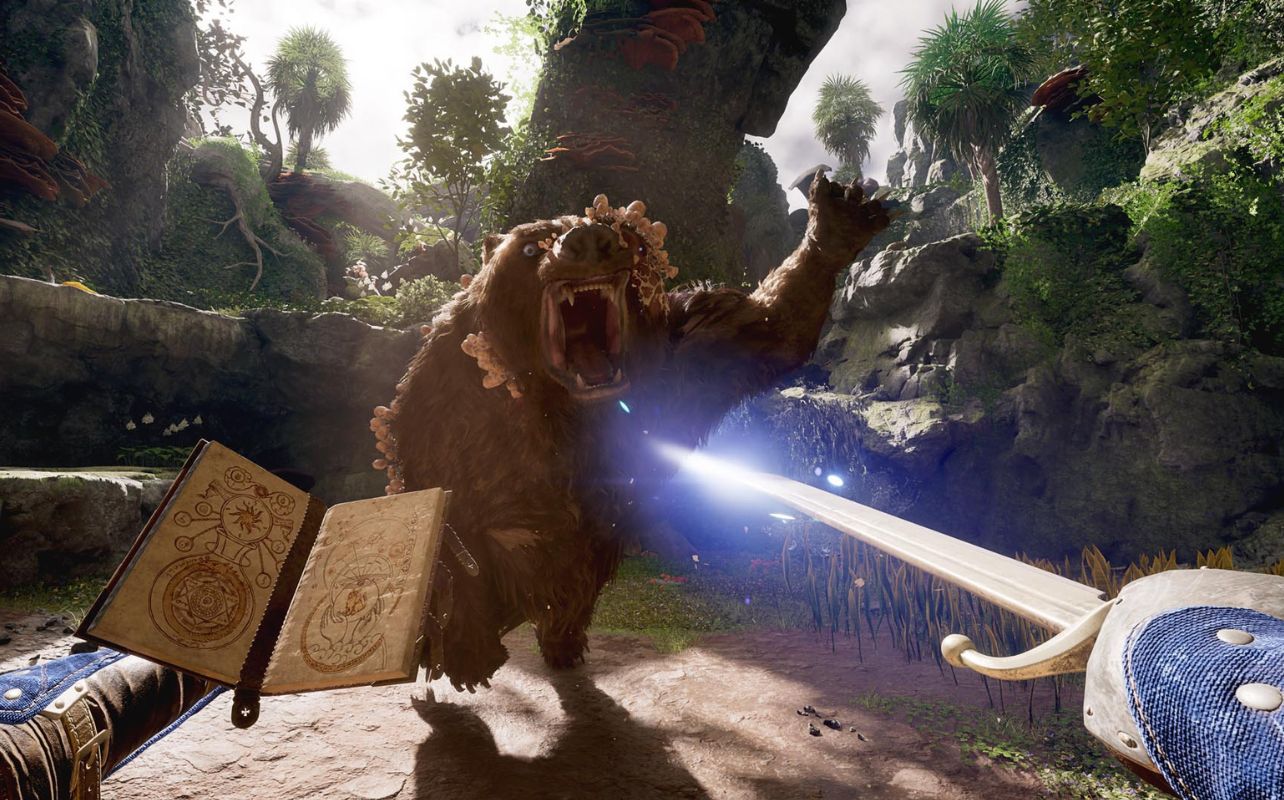 Avowed video game screenshot showing a mutated bear attacking you.