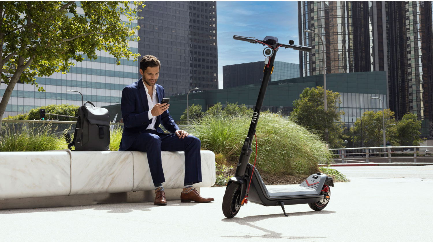 NIU KQi3 MAX Electric Scooter