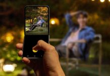samsung flip phone camera
