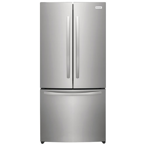 rabais sur le Réfrigérateur deux portes 17,6 pi³ 31,5 po distr. glace Gallery Frigidaire