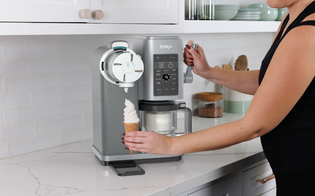 Ninja CREAMi Swirl ice cream maker machine