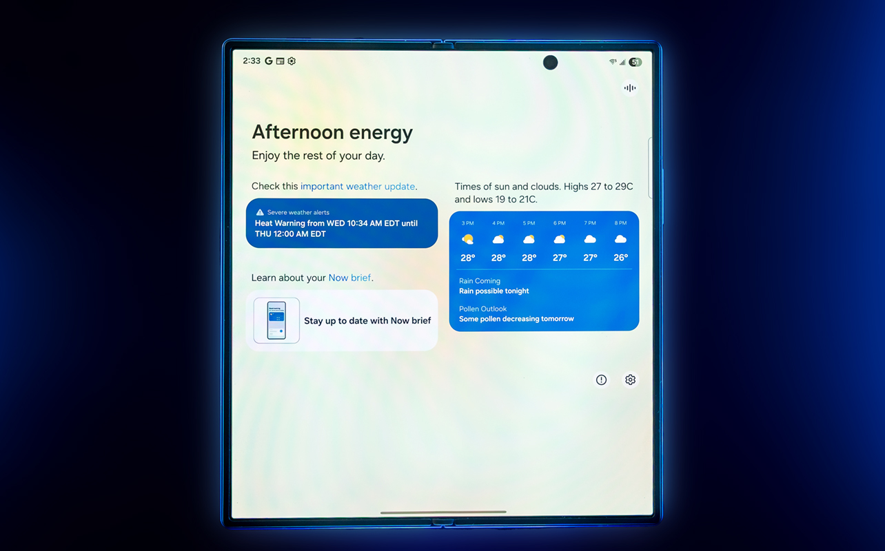 Now Brief screen on Samsung Galaxy Z Fold7 folded out.