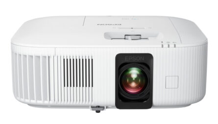 Epson Home Cinema 2350 projector