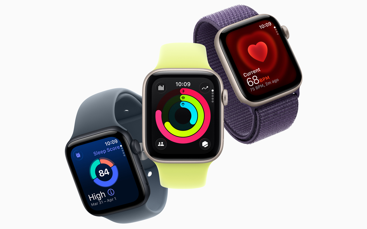 Apple Watch SE 3 in three colours on white background.