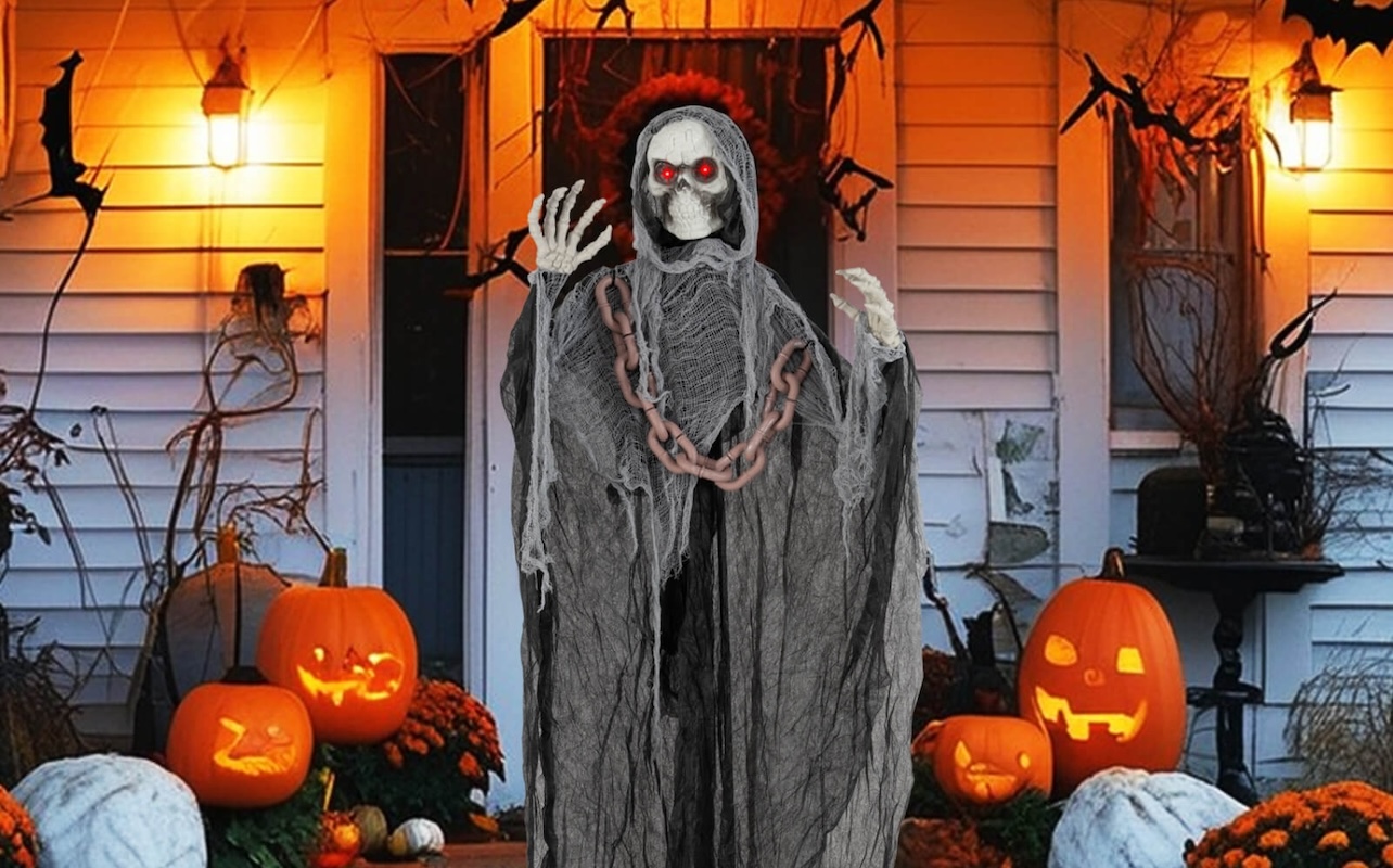 Halloween porch decor