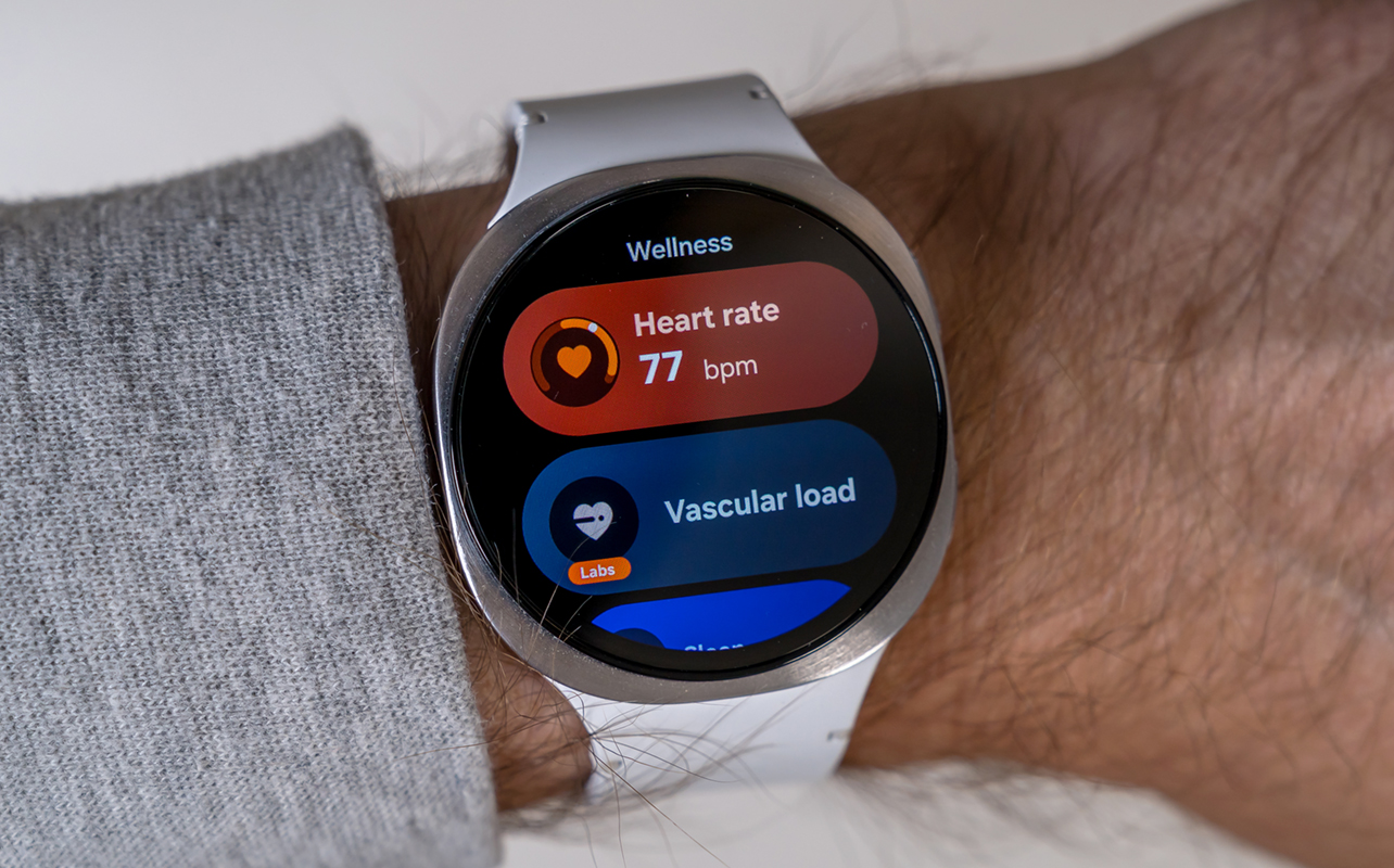 Samsung Galaxy Watch8 showing new tile system.