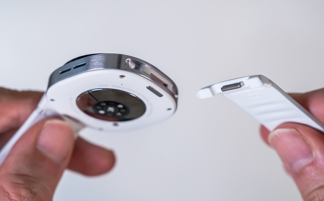 New Dynamic Lug System on Samsung Galaxy Watch8.