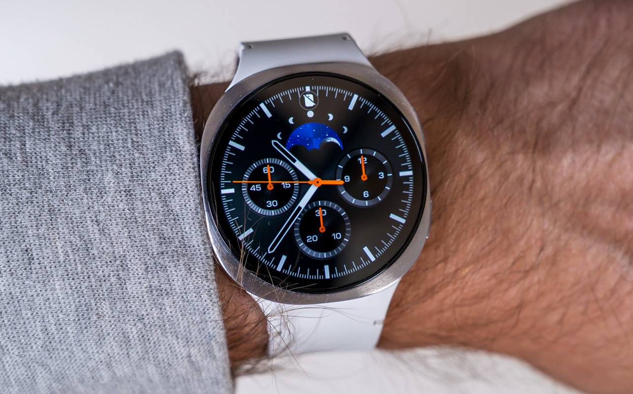Watch face on the Samsung Galaxy Watch8 on left wrist.