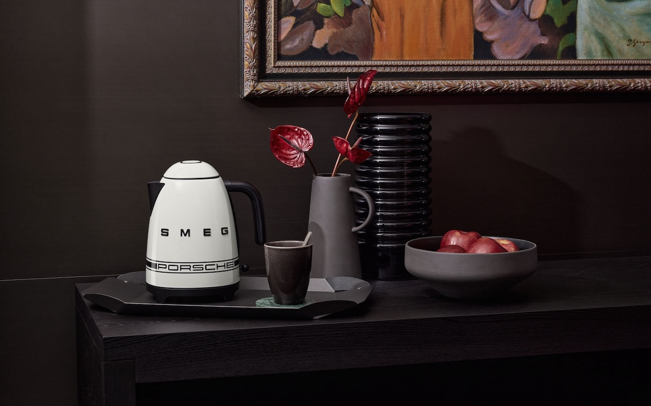 Smeg 50's Style Electric Kettle - 1.7L - Porsche Edition - White